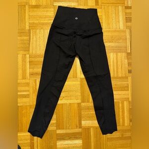 lululemon Wunder Under Leggings - Size 2